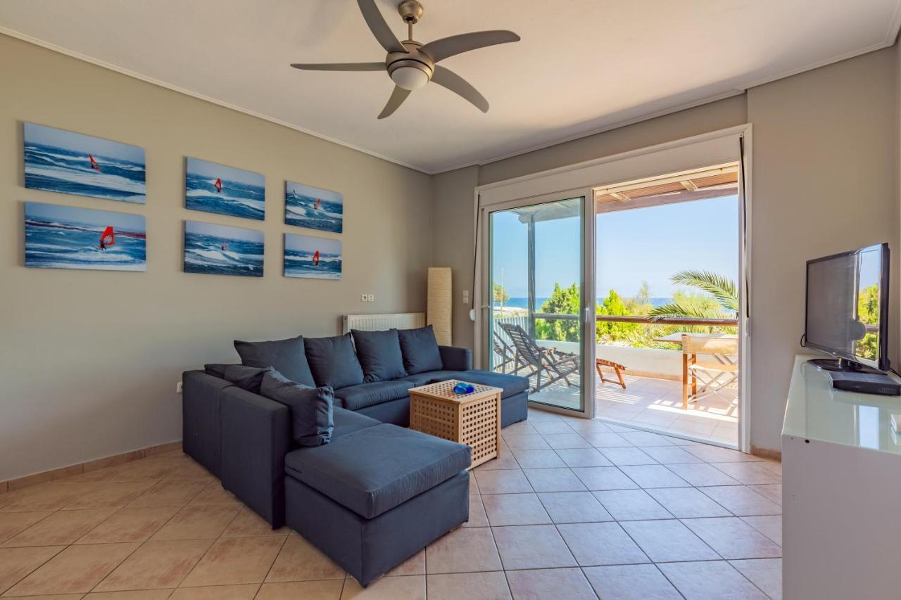 Windsurfing Seaside Apartment Artemida Extérieur photo